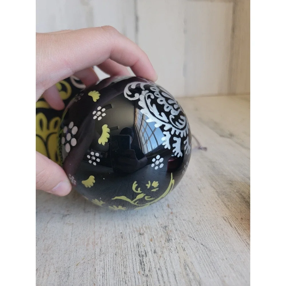 Vera Bradley light green black pattern ball ornament Xmas vintage unique